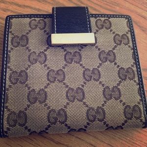 GG081 GUCCI Brown GG Canvas Leather Bifold Wallet